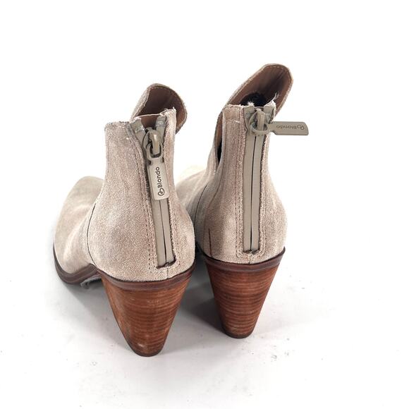 Blondo Wanda Suede Booties 5.5 Tan Gray Beige Western Ankle Boots Waterproof - Picture 3 of 8